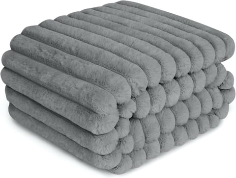 Waterproof Pet Blanket for Large Dogs & Cats - Reversible Calming